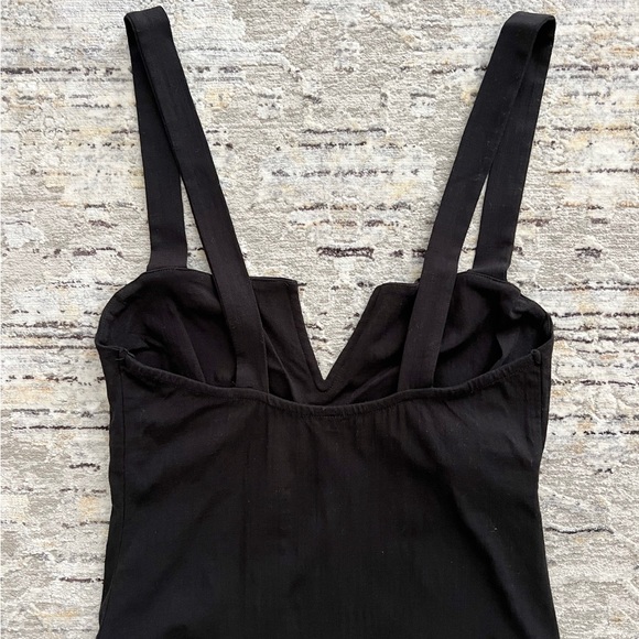 CLOSING SALE! 
Free People Pippa V-Wire Bodysuit - Picture 5 of 9